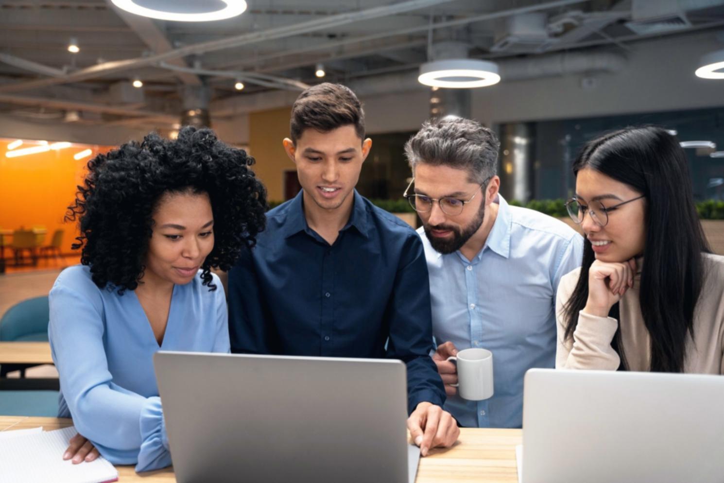 Interaktive Lernumgebung mit modernen technischen Anforderungen für optimale Masterclass-Erfahrung